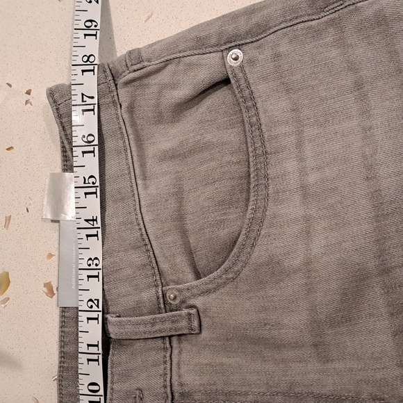 NWT Chico's jeans - Picture 4 of 7